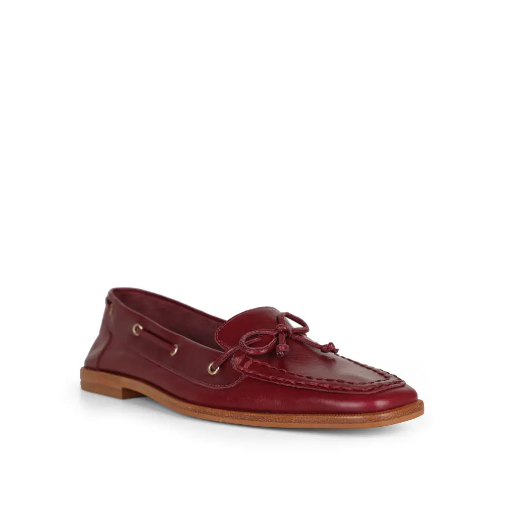 Paris Boat Loafer Cherry Leather